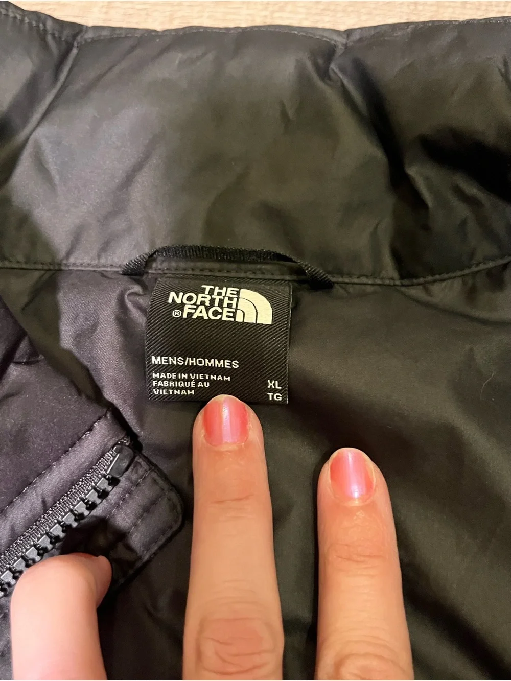 North Face everyday men’s insulated jacket size XL black fall hiking outdoor